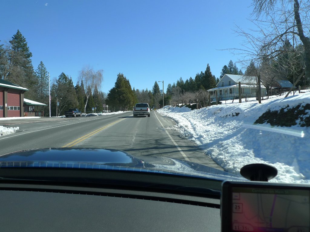 Yosemite_Valley (4).JPG - Snow in Groveland! Old Priest was closed b/c of ice and snow.